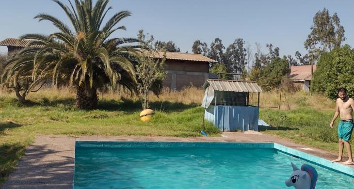piscina y bodega 