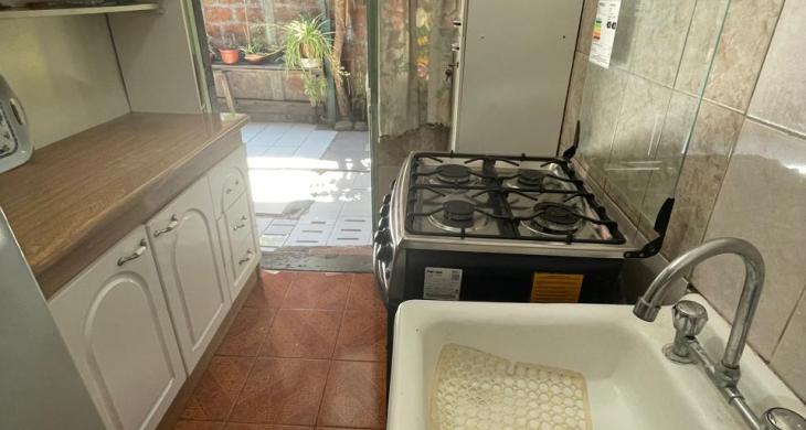 cocina con salida a patio