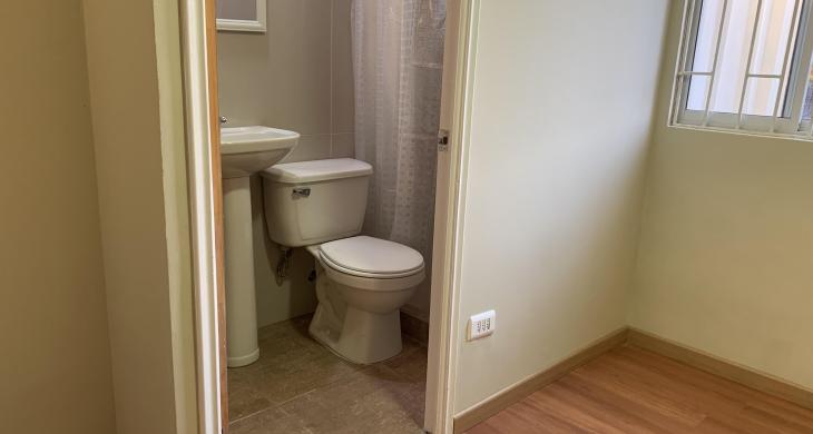 habitacion con baño en suite 