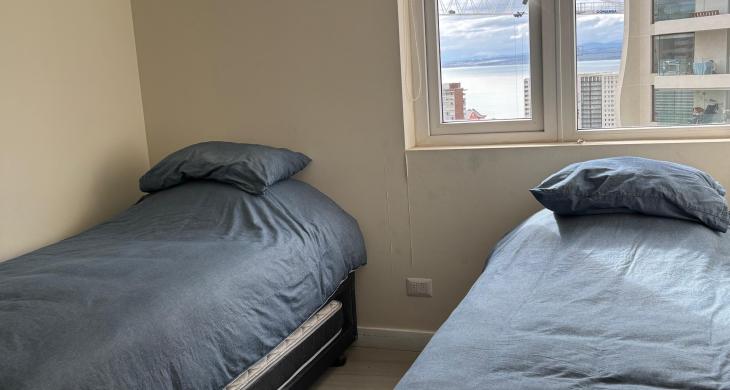 Segundo dormitorio se aprecia con 2 camas de plaza y media cada una, perfectamente cabe una cama de 2 plazas