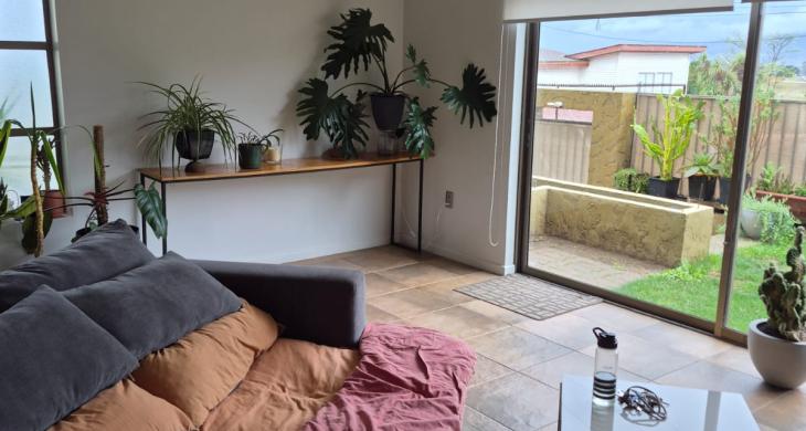 LIVING CON TERRAZA