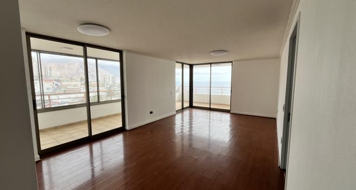 Living comendor vista al mar 